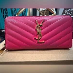 Yves Saint Laurent Grain De Poudre Zip Around Wallet